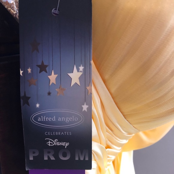 Alfred Angelo - Picture 9 of 13